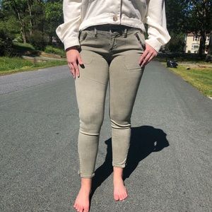 Hollister Super Stretchy Olive Zipper Jegging
